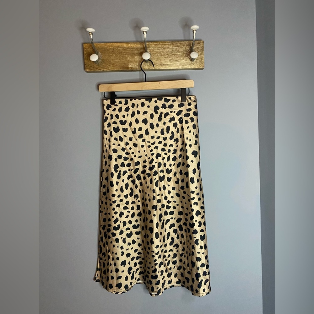 Silk skirt from Amazon size - small (IT# 0026)